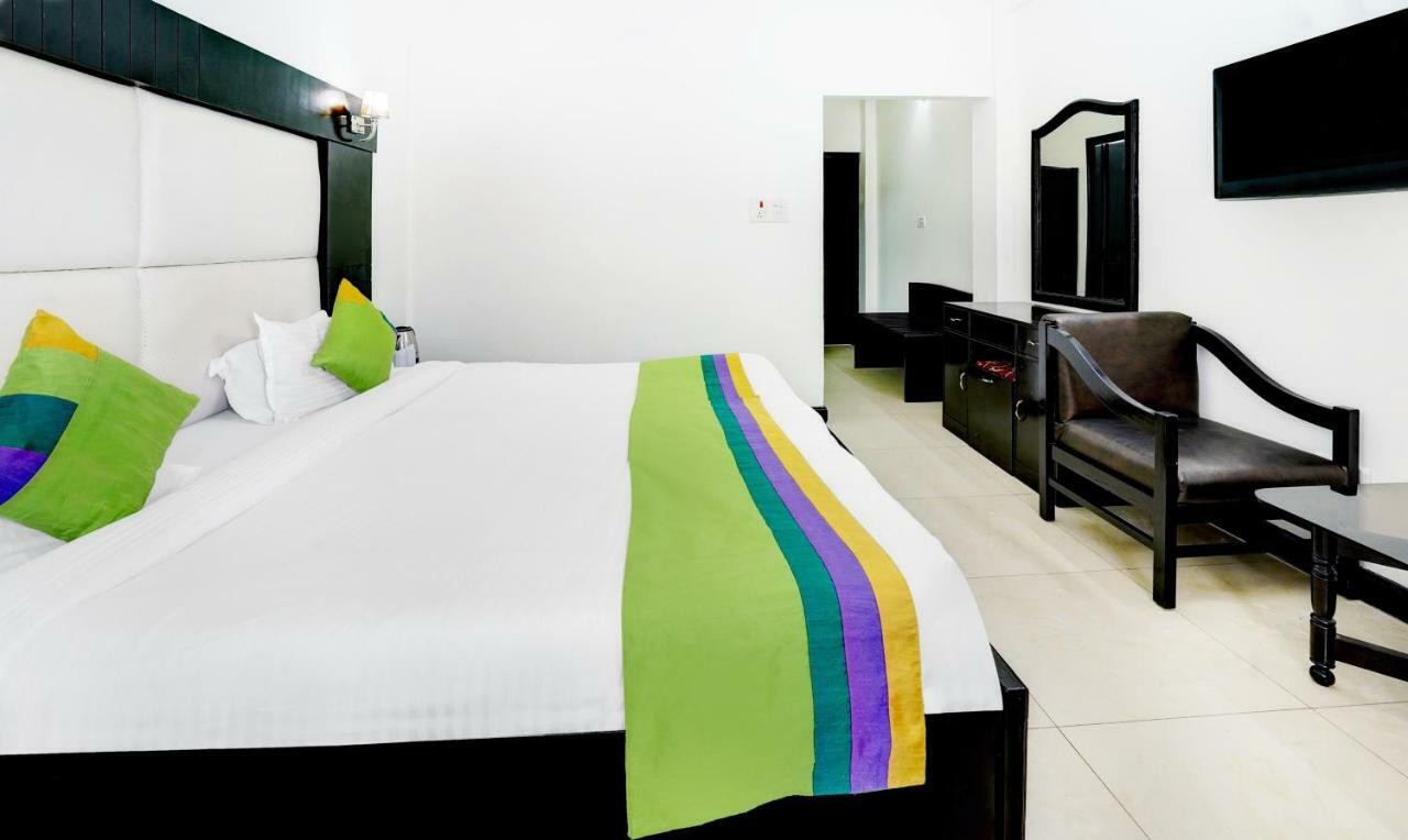 Hotel Treebo Trend Mussoorie Club Dehradun Exterior foto