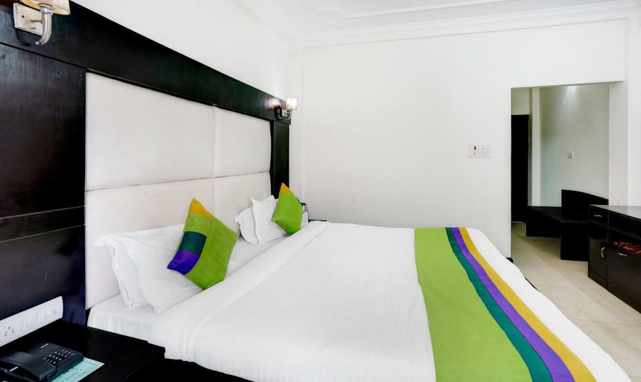 Hotel Treebo Trend Mussoorie Club Dehradun Exterior foto