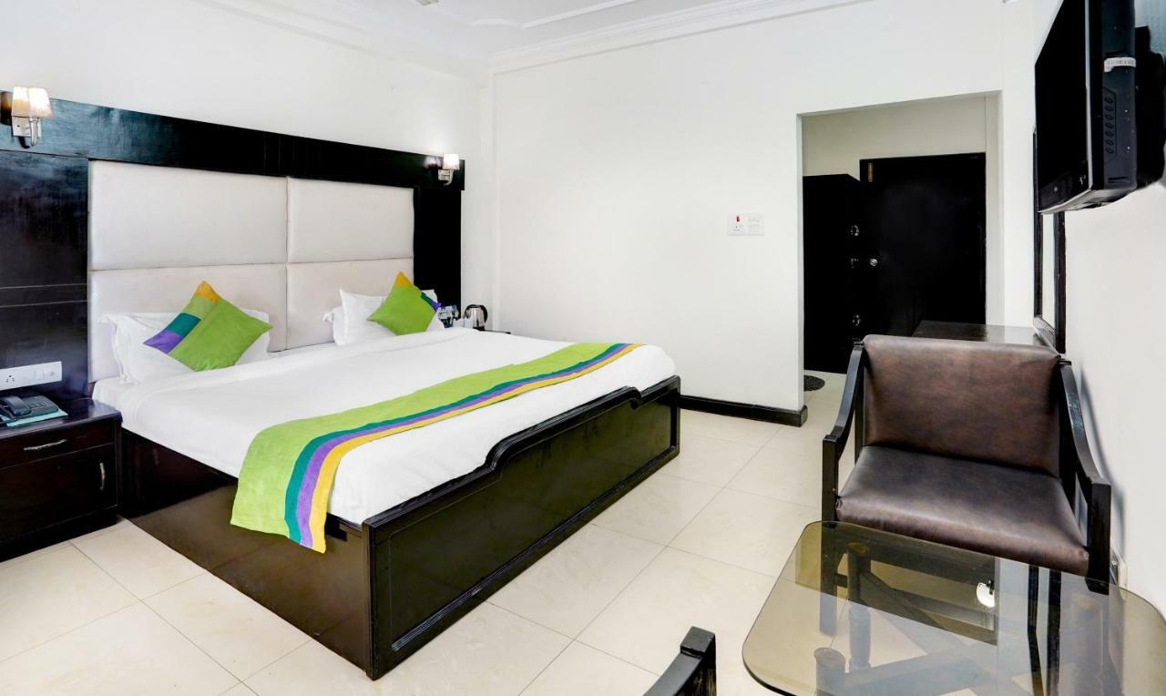 Hotel Treebo Trend Mussoorie Club Dehradun Exterior foto